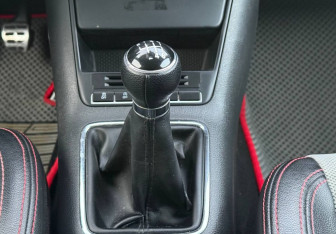 Подержанный автомобиль Volkswagen Tiguan 2013 года (8 фото)