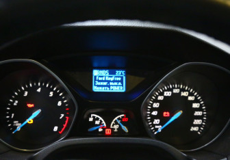 Подержанный автомобиль Ford Focus Hatchback 2012 года (10 фото)