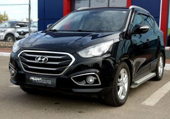 Подержанный автомобиль Hyundai ix35 2013 года (3 фото)