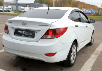 Подержанный автомобиль Hyundai Solaris Sedan 2011 года (6 фото)