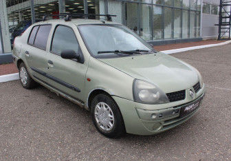 Подержанный автомобиль Renault Symbol 2002 года (1 фото)