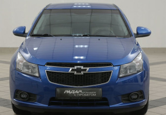 Подержанный автомобиль Chevrolet Cruze Sedan 2011 года (6 фото)