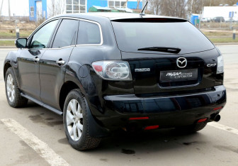 Подержанный автомобиль Mazda CX-7 2008 года (4 фото)