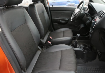 Подержанный автомобиль Kia Picanto 2008 года (10 фото)