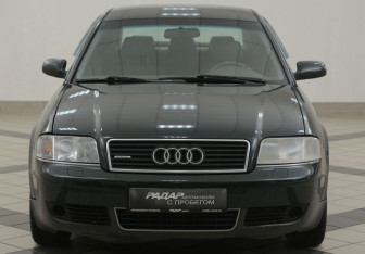 Подержанный автомобиль Audi A6 Sedan 2002 года (6 фото)