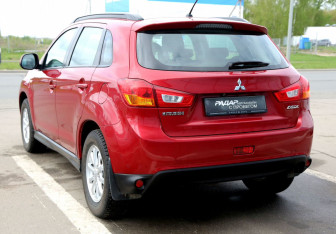 Подержанный автомобиль Mitsubishi ASX 2014 года (4 фото)