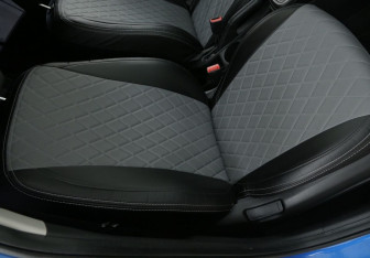 Подержанный автомобиль Kia Rio Hatchback 2018 года (21 фото)