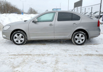 Подержанный автомобиль Skoda Octavia Liftback 2008 года (8 фото)