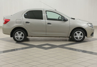 Подержанный автомобиль Renault Logan Sedan 2014 года (5 фото)