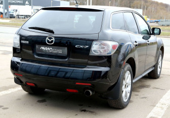 Подержанный автомобиль Mazda CX-7 2008 года (6 фото)