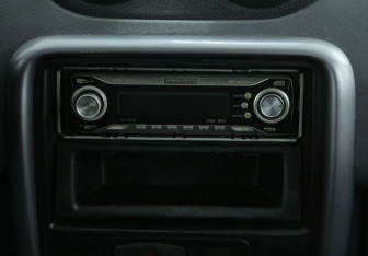 Подержанный автомобиль Renault Duster 2012 года (13 фото)