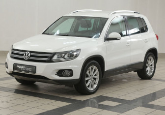 Подержанный автомобиль Volkswagen Tiguan 2012 года (8 фото)