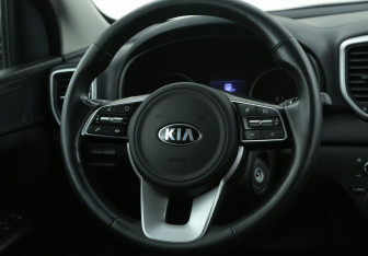 Подержанный автомобиль Kia Sportage 2019 года (26 фото)