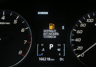 Подержанный автомобиль Mitsubishi Outlander 2016 года (19 фото)