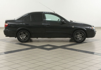 Подержанный автомобиль Nissan Almera Sedan 2006 года (5 фото)