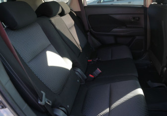 Подержанный автомобиль Mitsubishi Outlander 2018 года (11 фото)