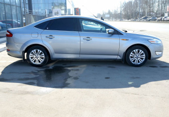 Подержанный автомобиль Ford Mondeo Sedan 2008 года (7 фото)