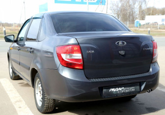 Подержанный автомобиль LADA (ВАЗ) Granta Sedan 2016 года (4 фото)
