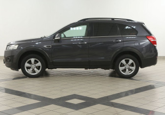 Подержанный автомобиль Chevrolet Captiva 2013 года (7 фото)