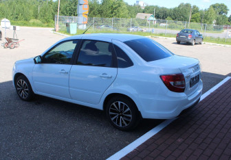 Подержанный автомобиль LADA (ВАЗ) Granta Sedan 2023 года (5 фото)