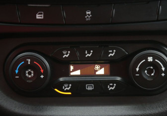 Подержанный автомобиль LADA (ВАЗ) Vesta Wagon 2019 года (17 фото)