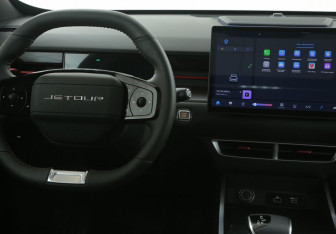Подержанный автомобиль Jetour Dashing 2024 года (14 фото)