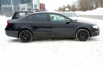 Подержанный автомобиль Volkswagen Passat Sedan 2006 года (7 фото)