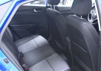 Подержанный автомобиль Hyundai Solaris Sedan 2017 года (7 фото)