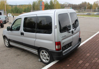 Подержанный автомобиль Citroen Berlingo 2008 года (5 фото)