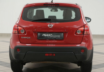 Подержанный автомобиль Nissan Qashqai 2007 года (3 фото)