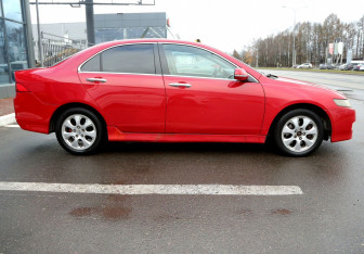 Подержанный автомобиль Honda Accord Sedan 2007 года (7 фото)