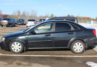 Подержанный автомобиль Chevrolet Lacetti Sedan 2008 года (4 фото)