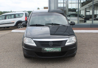 Подержанный автомобиль Renault Logan Sedan 2010 года (2 фото)