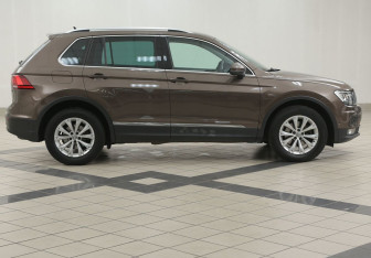 Подержанный автомобиль Volkswagen Tiguan 2018 года (5 фото)