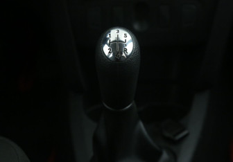 Подержанный автомобиль Renault Sandero 2020 года (15 фото)