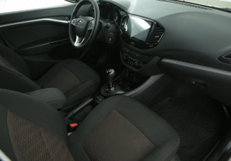 Подержанный автомобиль LADA (ВАЗ) Vesta Wagon 2017 года (9 фото)