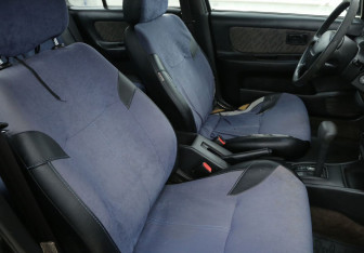 Подержанный автомобиль Nissan Sentra Sedan 1999 года (10 фото)