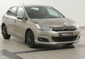 Подержанный автомобиль Citroen C4 Hatchback 2012 года (1 фото)