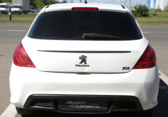 Подержанный автомобиль Peugeot 308 Hatchback 2011 года (5 фото)
