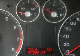 Подержанный автомобиль Ford Focus Sedan 2007 года (17 фото)