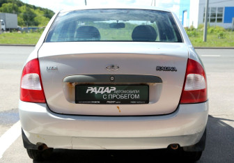 Подержанный автомобиль LADA (ВАЗ) Kalina Sedan 2010 года (5 фото)
