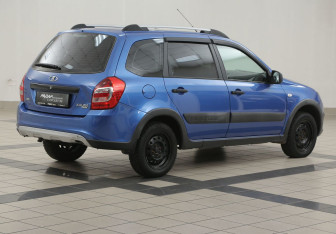 Подержанный автомобиль LADA (ВАЗ) Kalina Wagon 2017 года (4 фото)