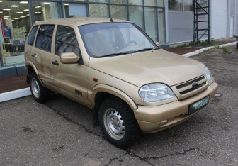 Подержанный автомобиль Chevrolet Niva 2006 года (1 фото)