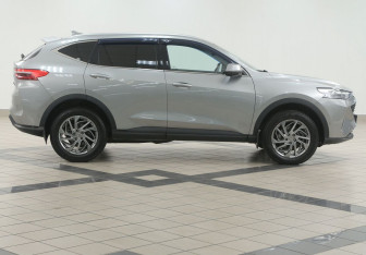 Подержанный автомобиль Haval F7 2023 года (5 фото)