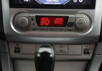 Подержанный автомобиль Ford Focus Hatchback 2008 года (17 фото)