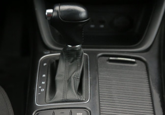 Подержанный автомобиль Kia Sorento 2014 года (13 фото)