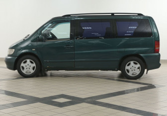 Подержанный автомобиль Mercedes-Benz Vito 1999 года (7 фото)