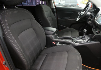Подержанный автомобиль Kia Sportage 2013 года (10 фото)