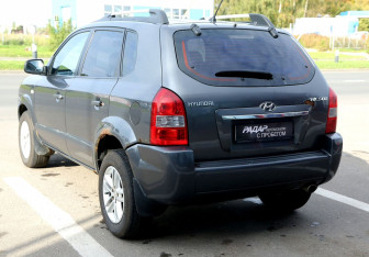 Подержанный автомобиль Hyundai Tucson 2008 года (4 фото)