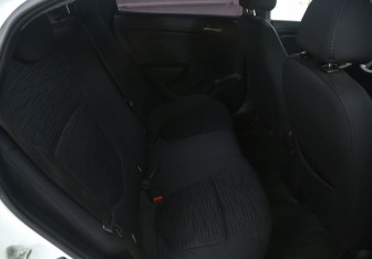 Подержанный автомобиль Hyundai Solaris Sedan 2015 года (11 фото)